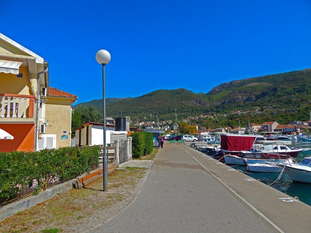 Apartmani Sindik Teodo Esterno foto